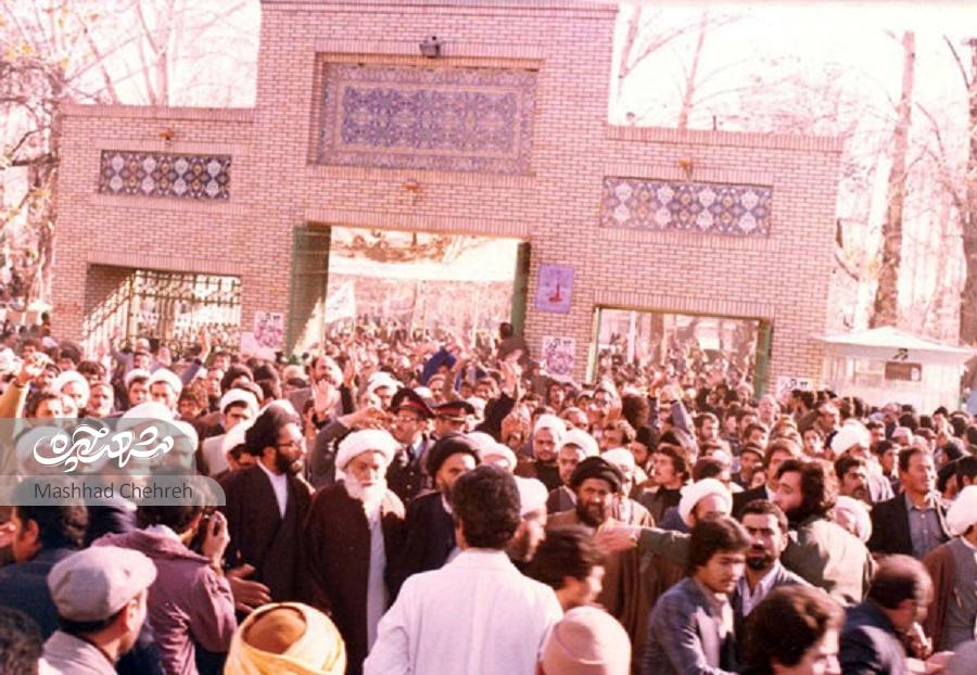 مهدی شایاننیا با یک بار رفتن به منزل آیتا... شیرازی انقلابی شد مهدی شایاننیا با یک بار رفتن به منزل آیتا... شیرازی انقلابی شد