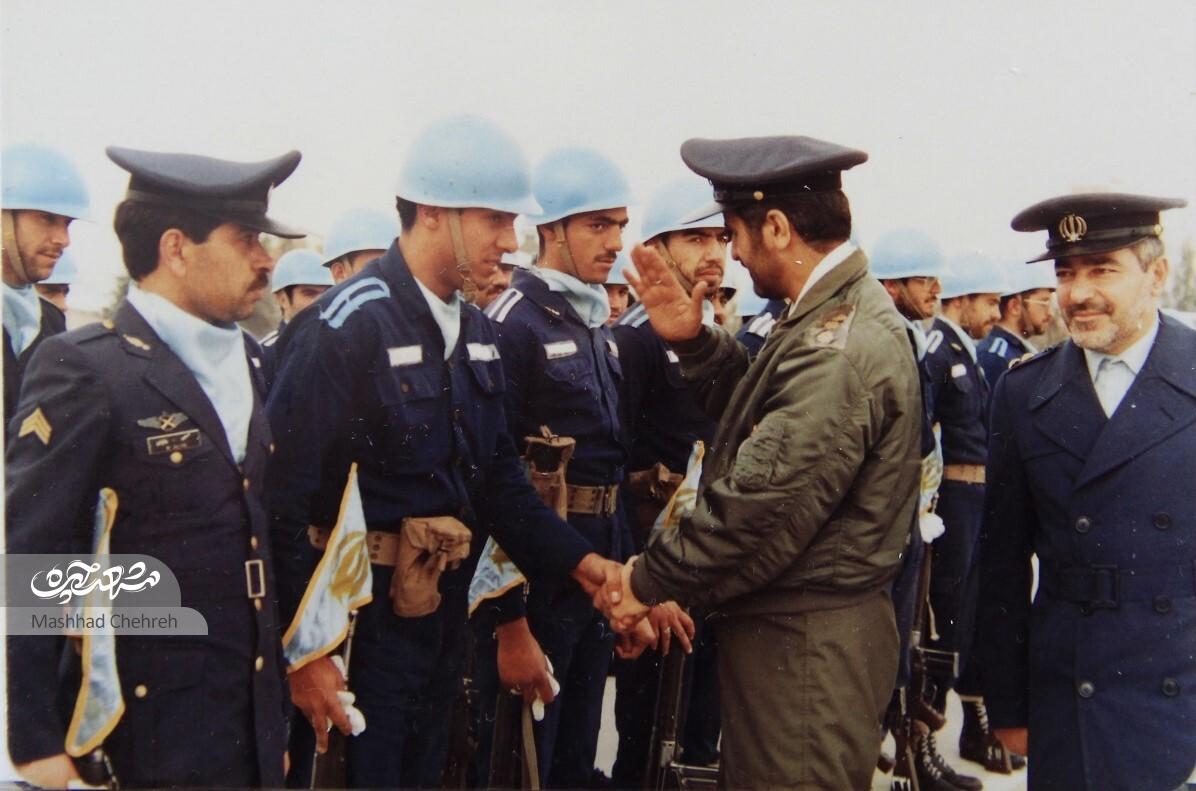 سرهنگ علی اکبر مظفری، خلبان هواپیماهای شکاری دوران جنگ تحمیلی است سرهنگ علی اکبر مظفری، خلبان هواپیماهای شکاری دوران جنگ تحمیلی است