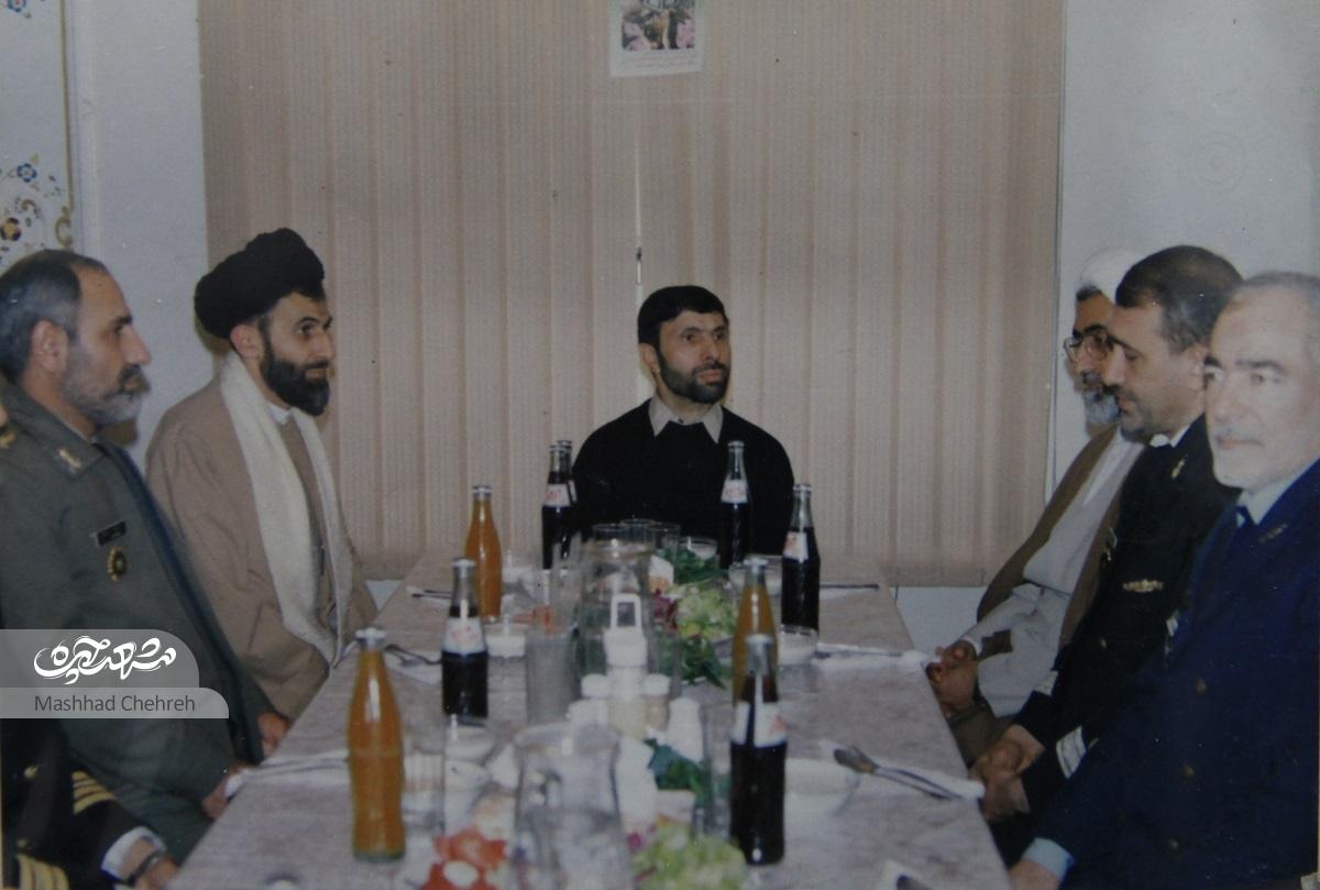 سرهنگ علی اکبر مظفری، خلبان هواپیماهای شکاری دوران جنگ تحمیلی است سرهنگ علی اکبر مظفری، خلبان هواپیماهای شکاری دوران جنگ تحمیلی است