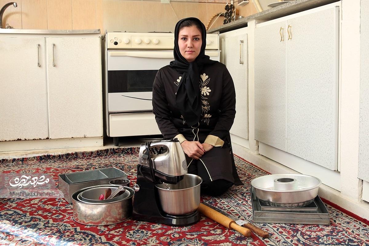 شیرینی‌پزی که شیرینی خواستگاری اش را خودش درست کرده است