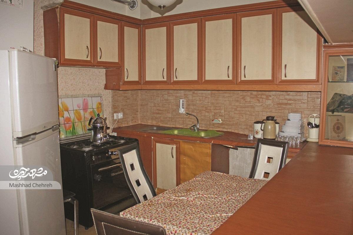 همه خادم الرضاییم در زائرسرای امام جواد(ع) همه خادم الرضاییم در زائرسرای امام جواد(ع)