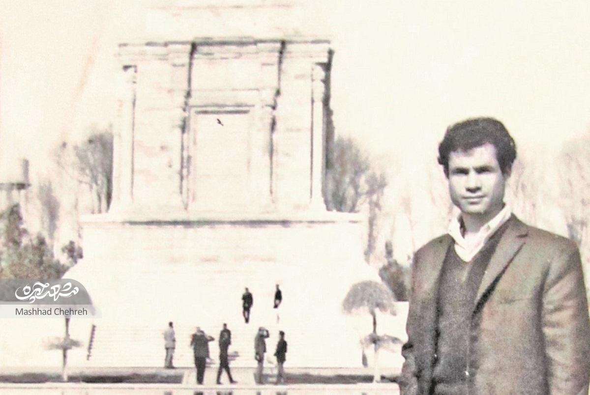 حاج بابا، ۵۰ سال است که کار تعمیرات کفش را انجام میدهد حاج بابا، ۵۰ سال است که کار تعمیرات کفش را انجام میدهد