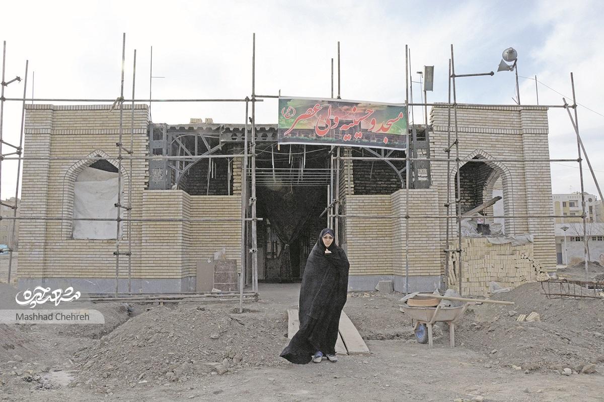 فاطمه افشار پایهگذار مسجد محله ایثارگران بوده است فاطمه افشار پایهگذار مسجد محله ایثارگران بوده است