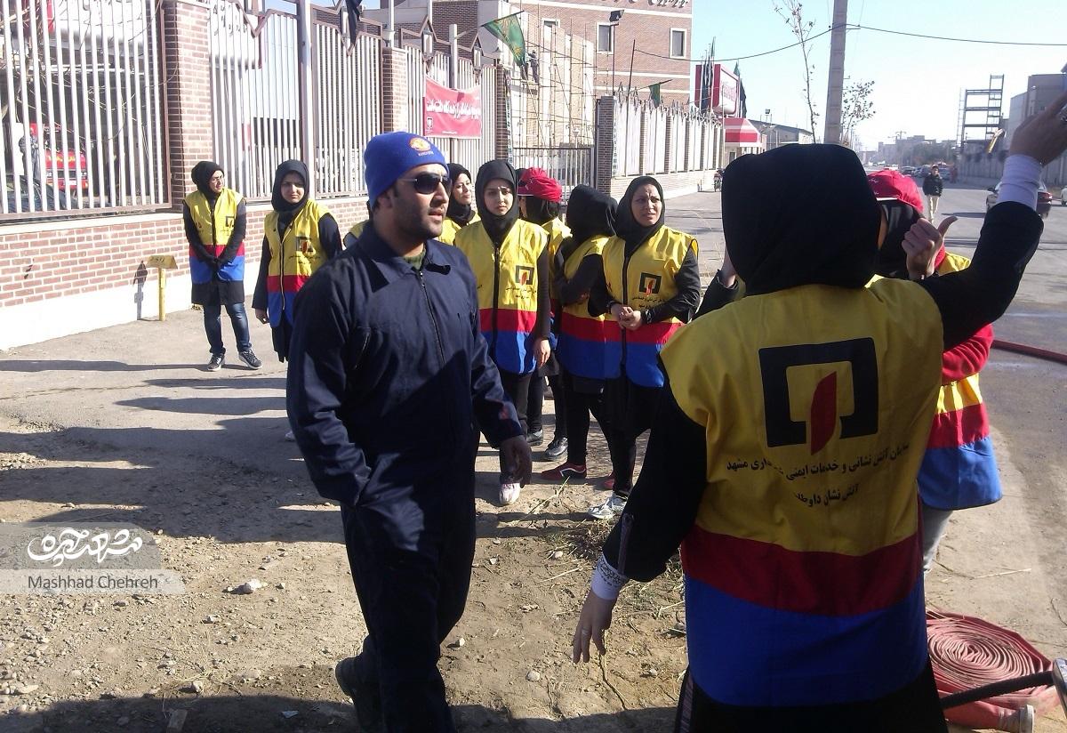 سه بانوی محله سرافرازان، ۱۰ سال است که به عنوان آتش نشان فعالیت می‌کنند