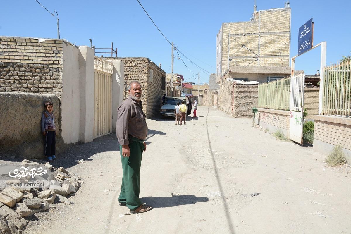 عکس این نارنجی‌پوش شهر امام رضا(ع) را مجلات خارجی چاپ کرده‌اند