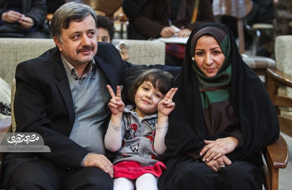 زینب بیات، شاعر افغانستانی و تهیهکننده و مجری صداوسیمای مرکز خراسانرضوی است زینب بیات، شاعر افغانستانی و تهیهکننده و مجری صداوسیمای مرکز خراسانرضوی است