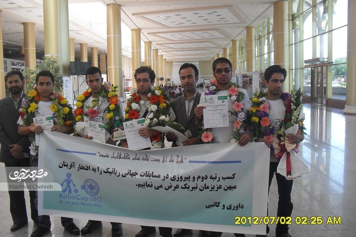 حامد جعفرزاده، نخبه علمی توانسته در عرصه مسابقات روباتیک، صاحب عنوان‌های جهانی‌ شود