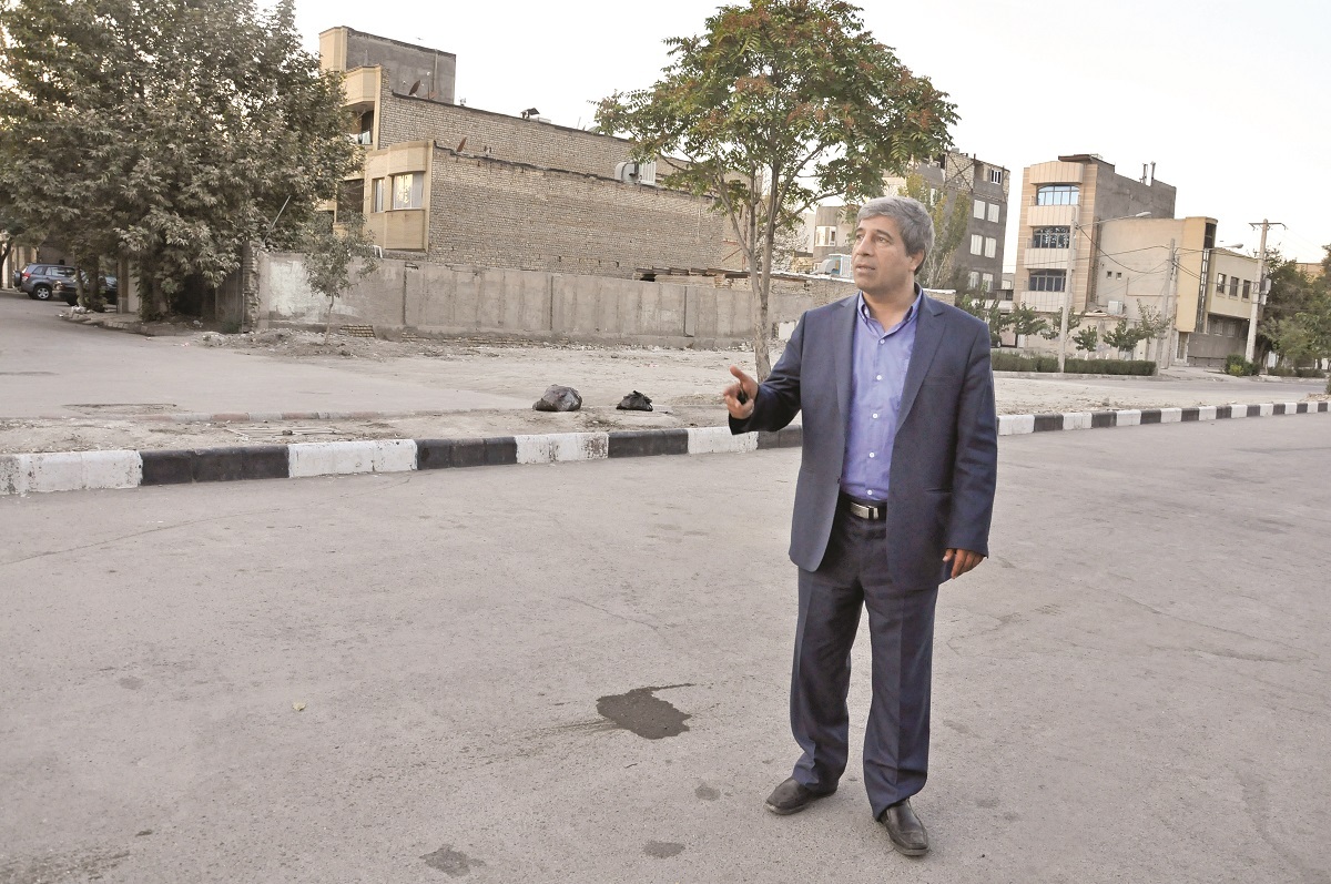 شیر مادر و نان پدر حلالت آقای عامل!