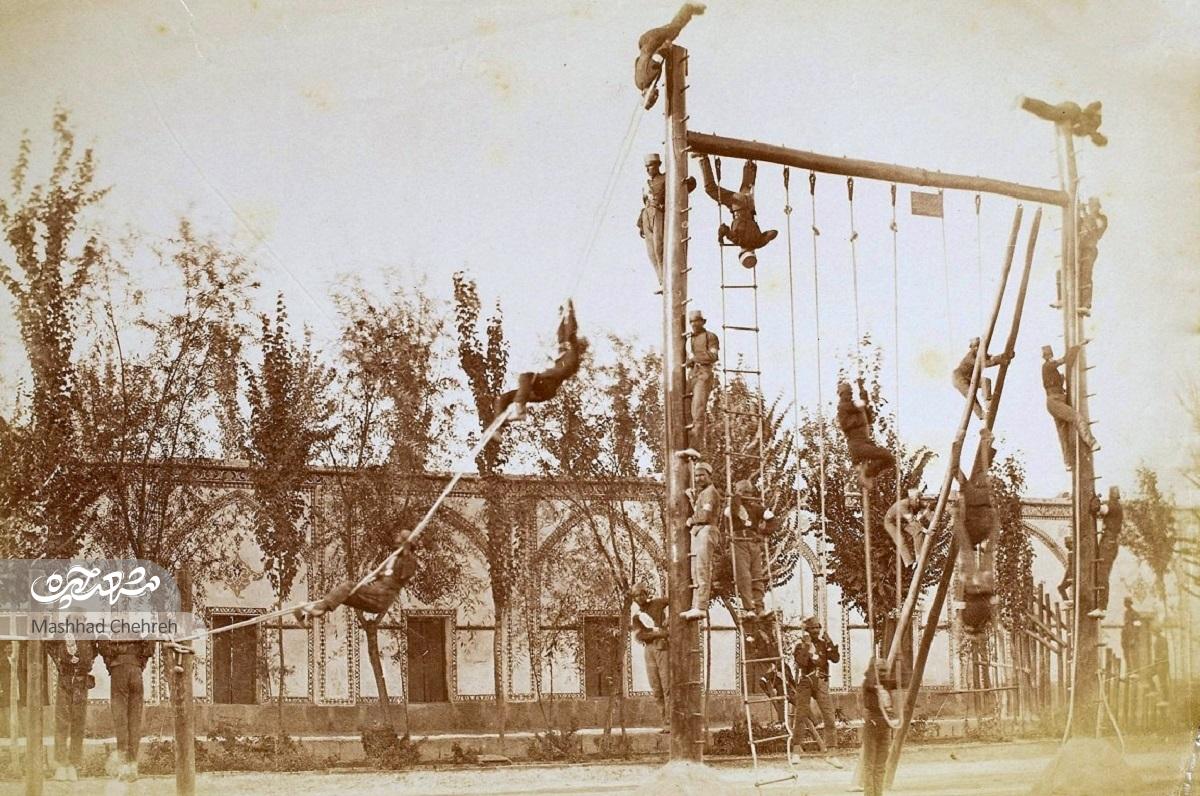 نگاهی به پیشینه مقاومت مردم مشهد و خراسان در برابر متجاوزان نگاهی به پیشینه مقاومت مردم مشهد و خراسان در برابر متجاوزان