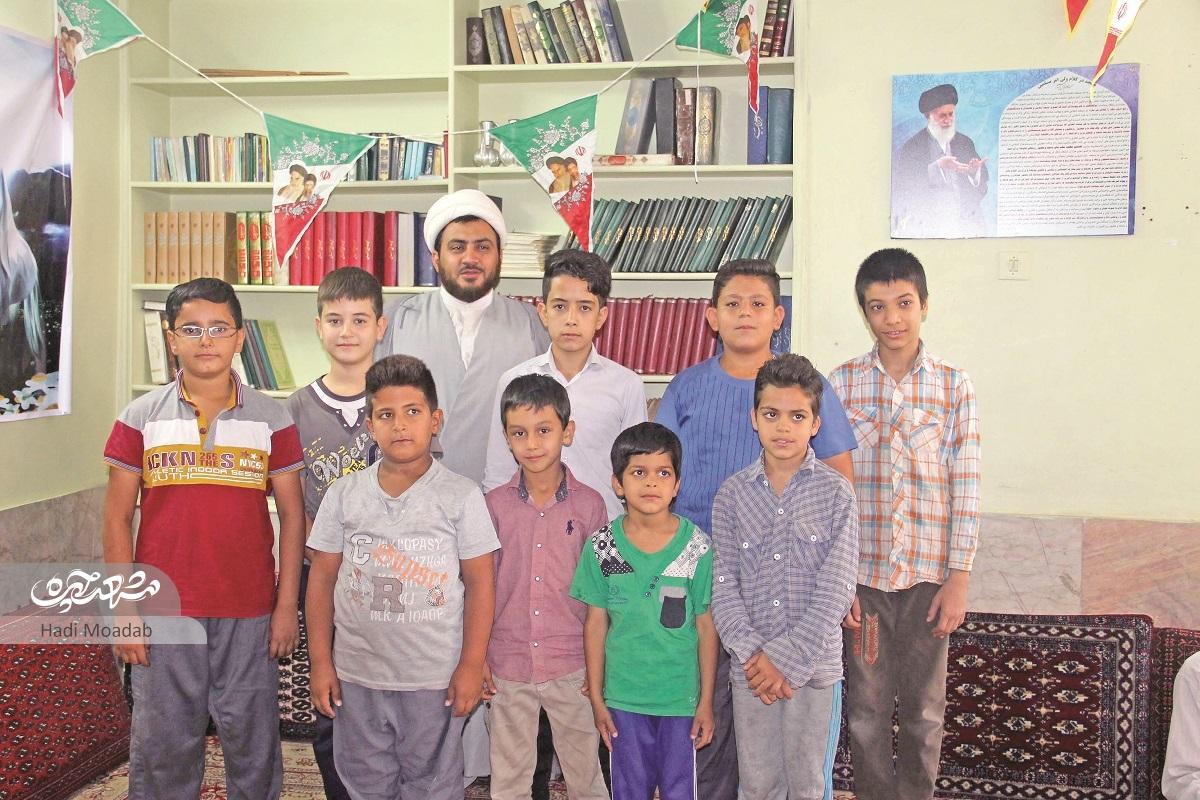 حجتالاسلام دهنوی ۴ هزار نوجوان را جذب مسجد کرده است حجتالاسلام دهنوی ۴ هزار نوجوان را جذب مسجد کرده است