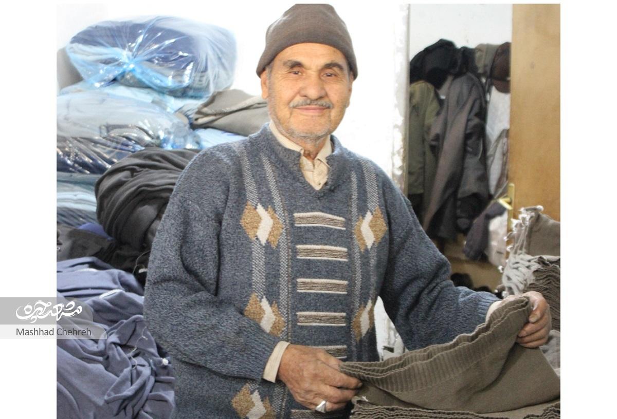 صدای چرخ‌های کارگاه اسماعیل احمدی ۴۰سال خاموش نشده است