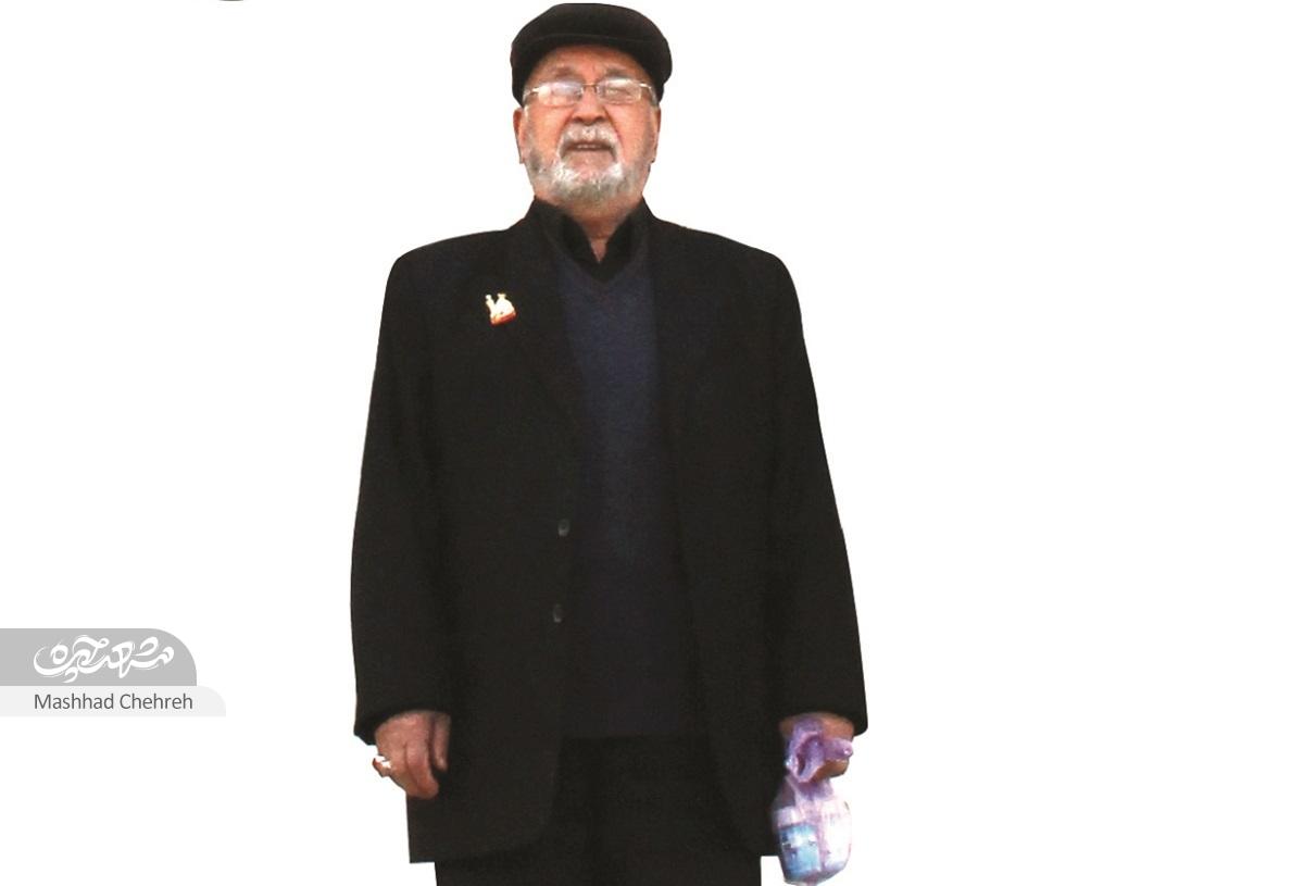 حسین جمعه‌پور واقف مسجد قمر‌بنی‌هاشم(ع) است