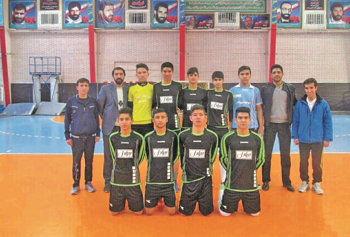 جواد جانی دروازه‌بان برتر فوتسال در محله طلاب است