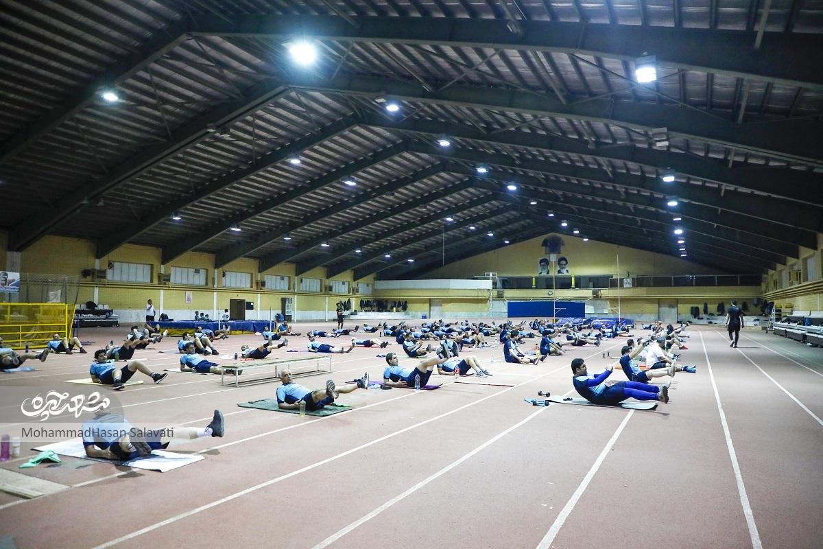 محمدعلی معدلی سال‌هاست گروه ورزشی آمادگی‌جسمانی را اداره می‌کند
