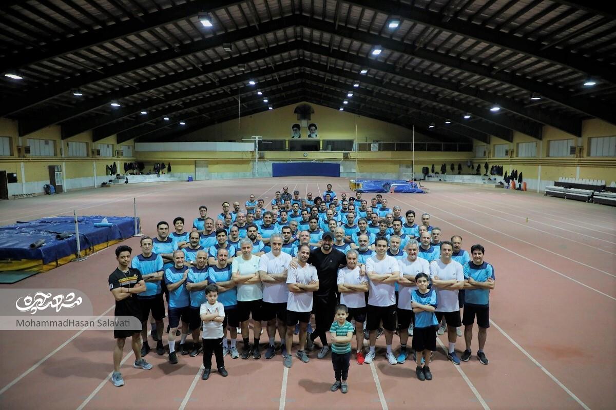 محمدعلی معدلی سال‌هاست گروه ورزشی آمادگی‌جسمانی را اداره می‌کند