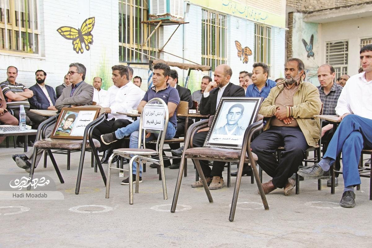 تجدید خاطرات در مغازه آقای کریمی