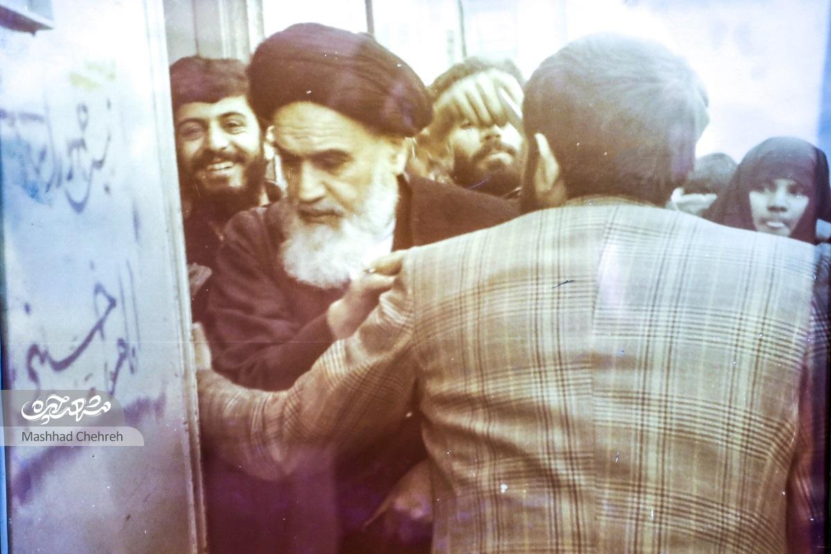روزگار پرشور جوانی و جراحت جمشید مهدویکوچکسرا در دیماه خونین 57 روزگار پرشور جوانی و جراحت جمشید مهدویکوچکسرا در دیماه خونین 57