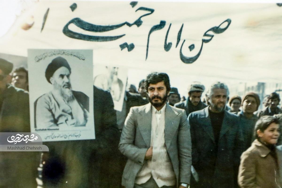 روزگار پرشور جوانی و جراحت جمشید مهدویکوچکسرا در دیماه خونین 57 روزگار پرشور جوانی و جراحت جمشید مهدویکوچکسرا در دیماه خونین 57