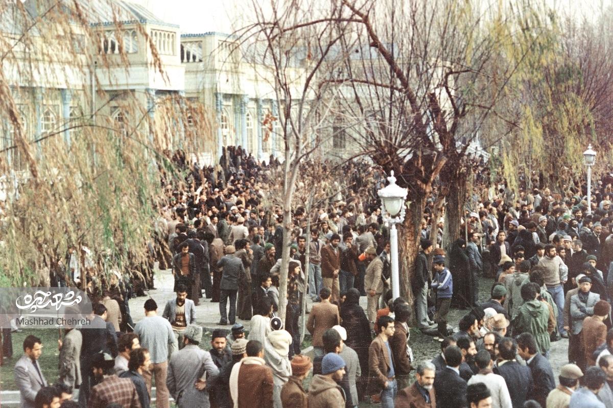 وقایع نگاری از روزهای انقلاب وقایع نگاری از روزهای انقلاب