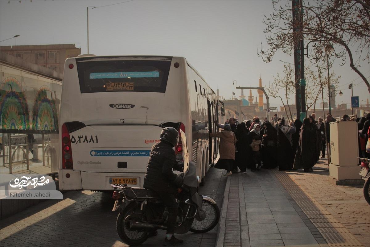 وضعیت تردد زائر و مجاور در چهار طرف حرمرضوی وضعیت تردد زائر و مجاور در چهار طرف حرمرضوی