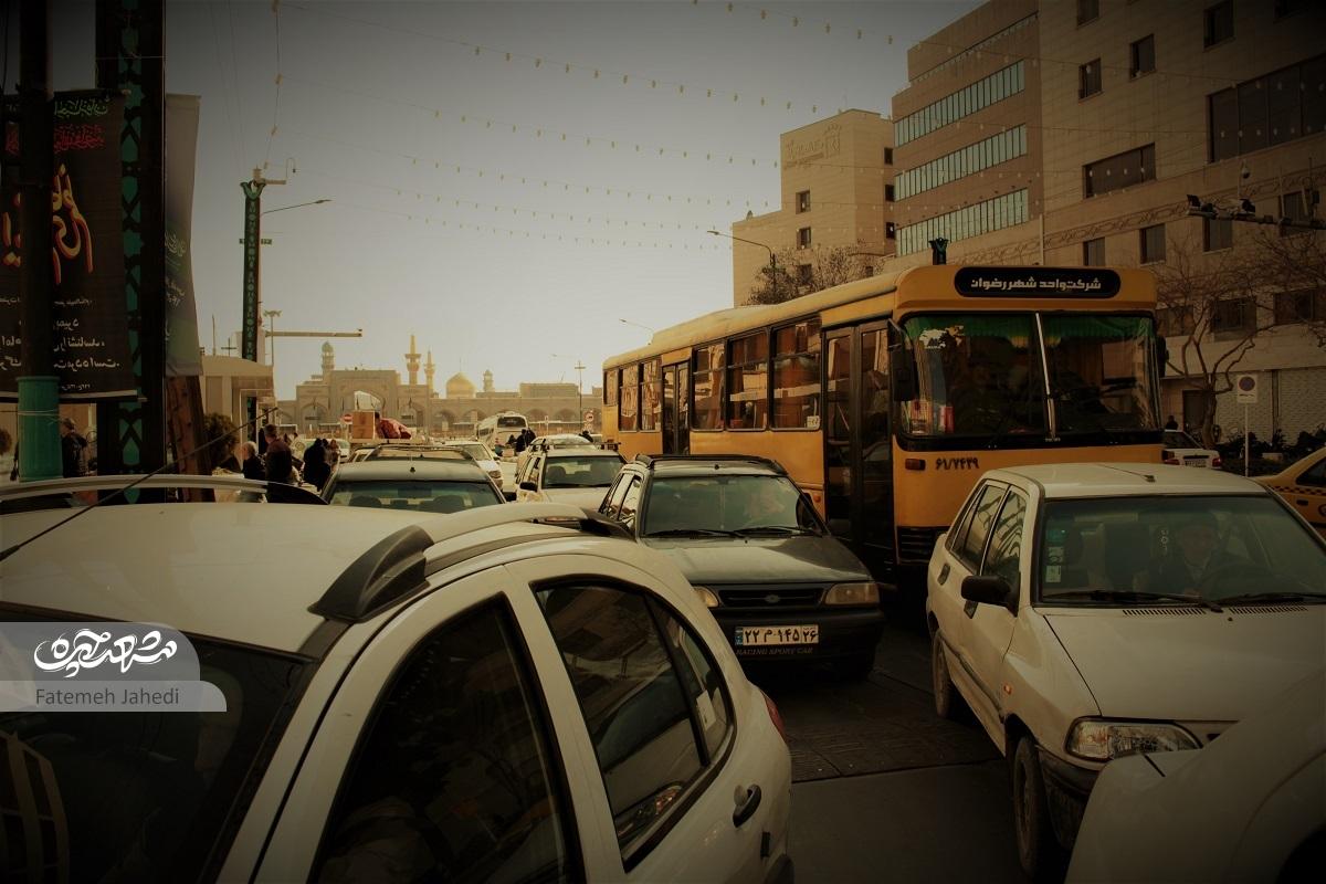 وضعیت تردد زائر و مجاور در چهار طرف حرمرضوی وضعیت تردد زائر و مجاور در چهار طرف حرمرضوی