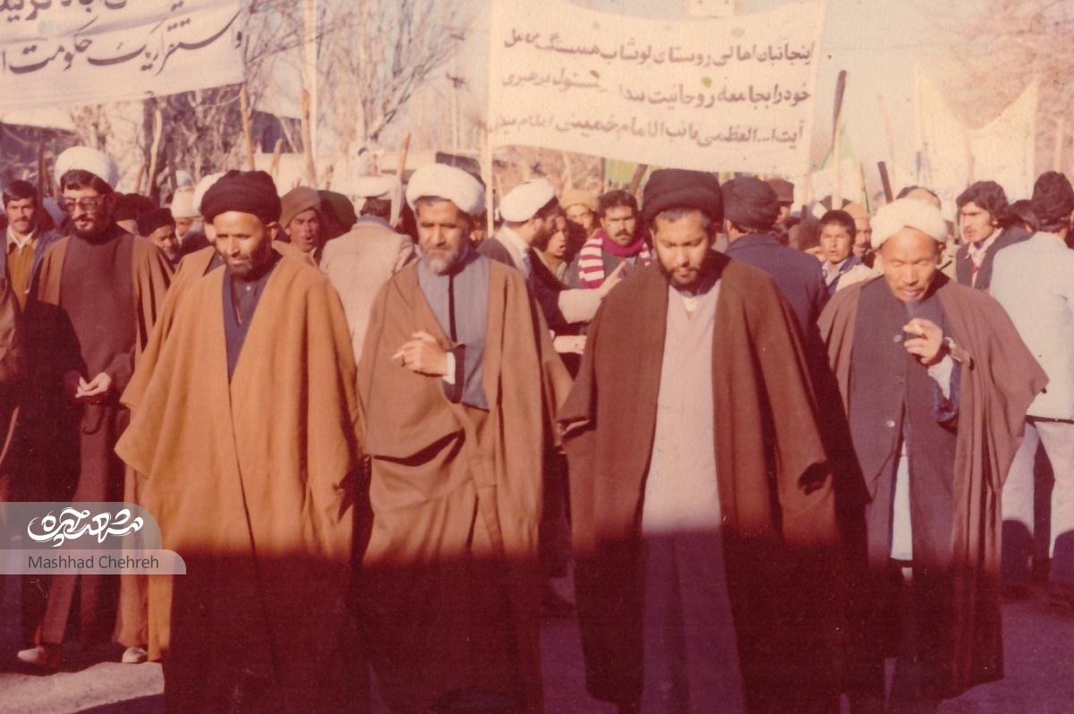 مشهد در روز‌های منتهی به ۱۲ بهمن ۱۳۵۷ و ورود امام‌خمینی (ره) به ایران