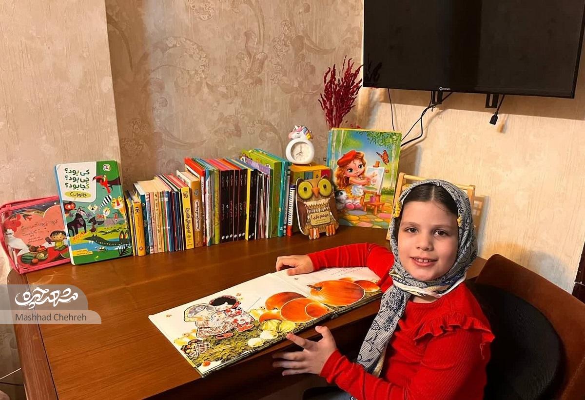 قصه‌های شبانه مادر باعث علاقه زهرا خباز به کتاب‌خوانی شد