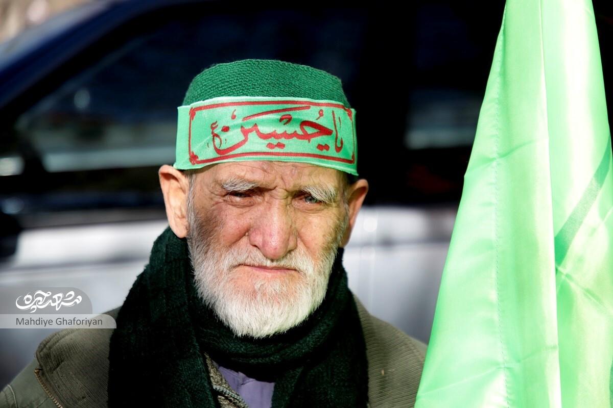 روایت حاج نبی‌الله داوودی از زیارت گروهی با پای پیاده تا کربلا