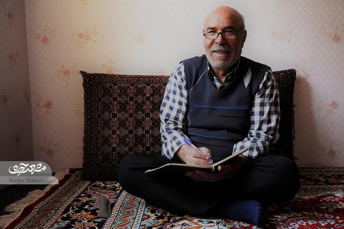 مزدای قرمز آقای شبانی در رکاب انقلابیون چهاربرج بود مزدای قرمز آقای شبانی در رکاب انقلابیون چهاربرج بود