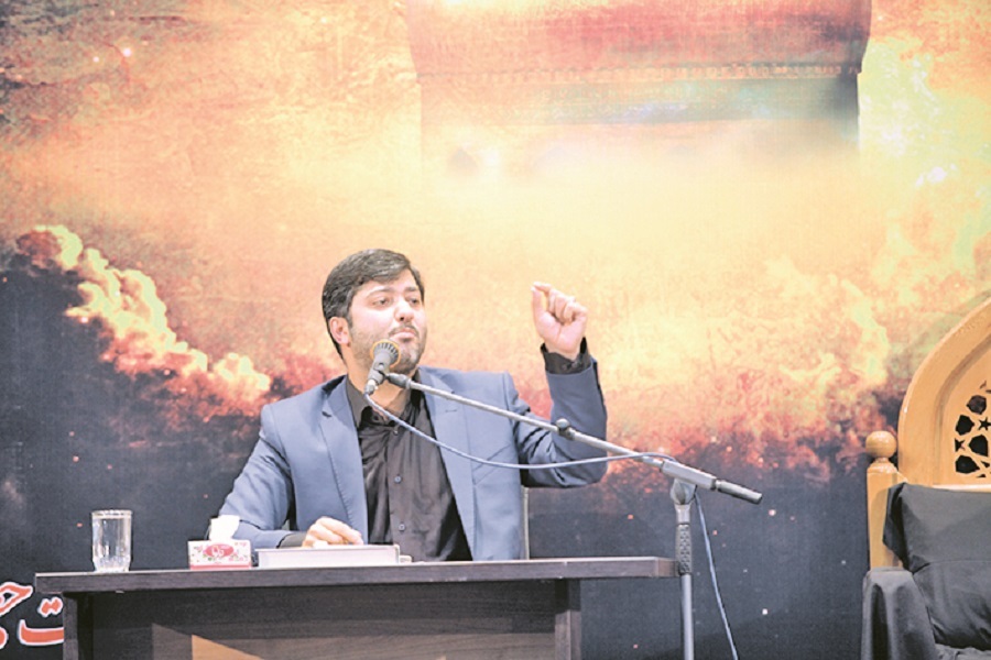 جواد فروغی مُبلّغی که ۳ هزار برنامه قرآنی اجرا کرده است جواد فروغی مُبلّغی که ۳ هزار برنامه قرآنی اجرا کرده است