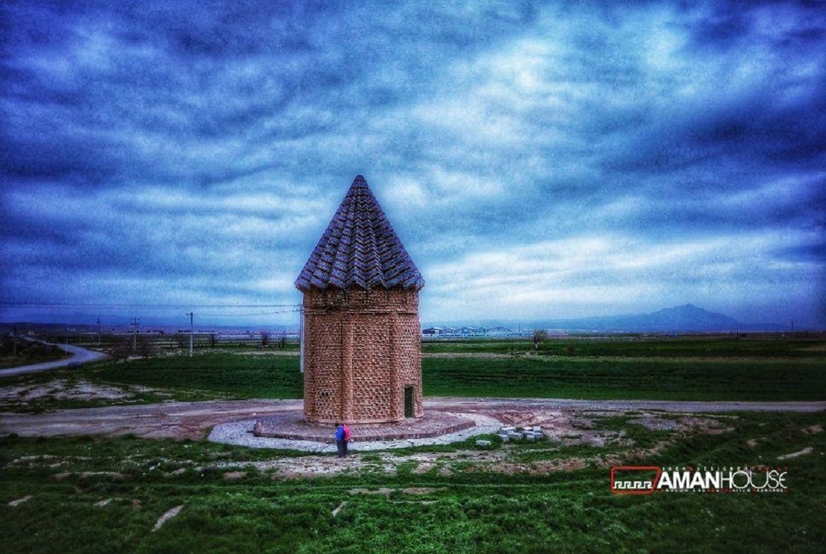 زوج گردشگر مشهدی، ایران را خلاقانه معرفی می‌کنند