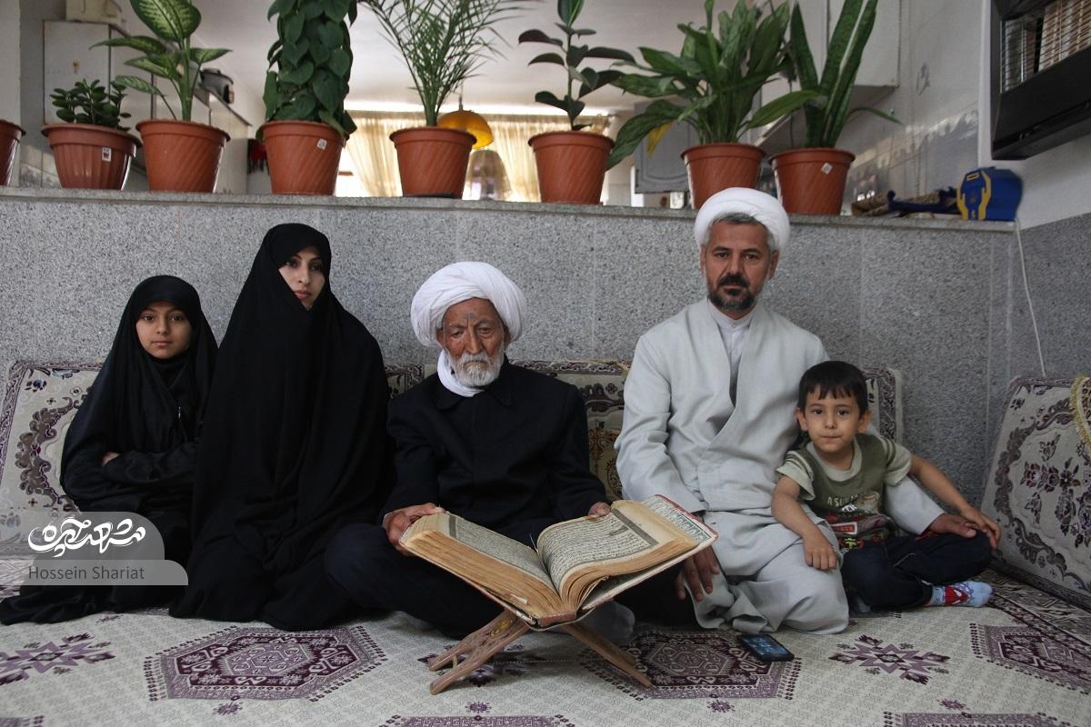 خانه غلامعلی تیموری، خانه قرآنی محله پنجتن است خانه غلامعلی تیموری، خانه قرآنی محله پنجتن است