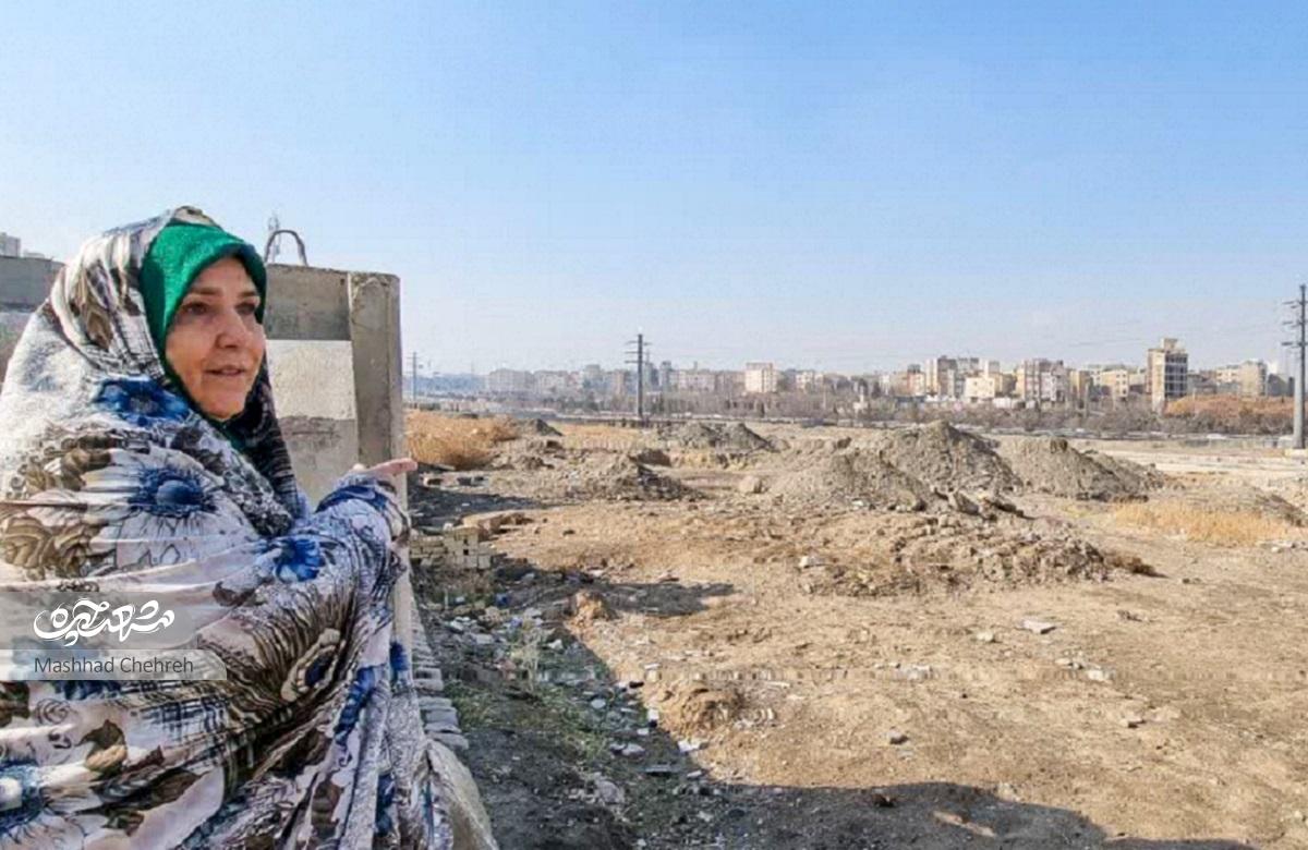 مهینخانم، از نخستین ساکنان شهرک کوکاکولا، از خاطرات قدیم محله تربیت میگویددورهمی همسایهها گرد قناتها مهینخانم، از نخستین ساکنان شهرک کوکاکولا، از خاطرات قدیم محله تربیت میگویددورهمی همسایهها گرد قناتها