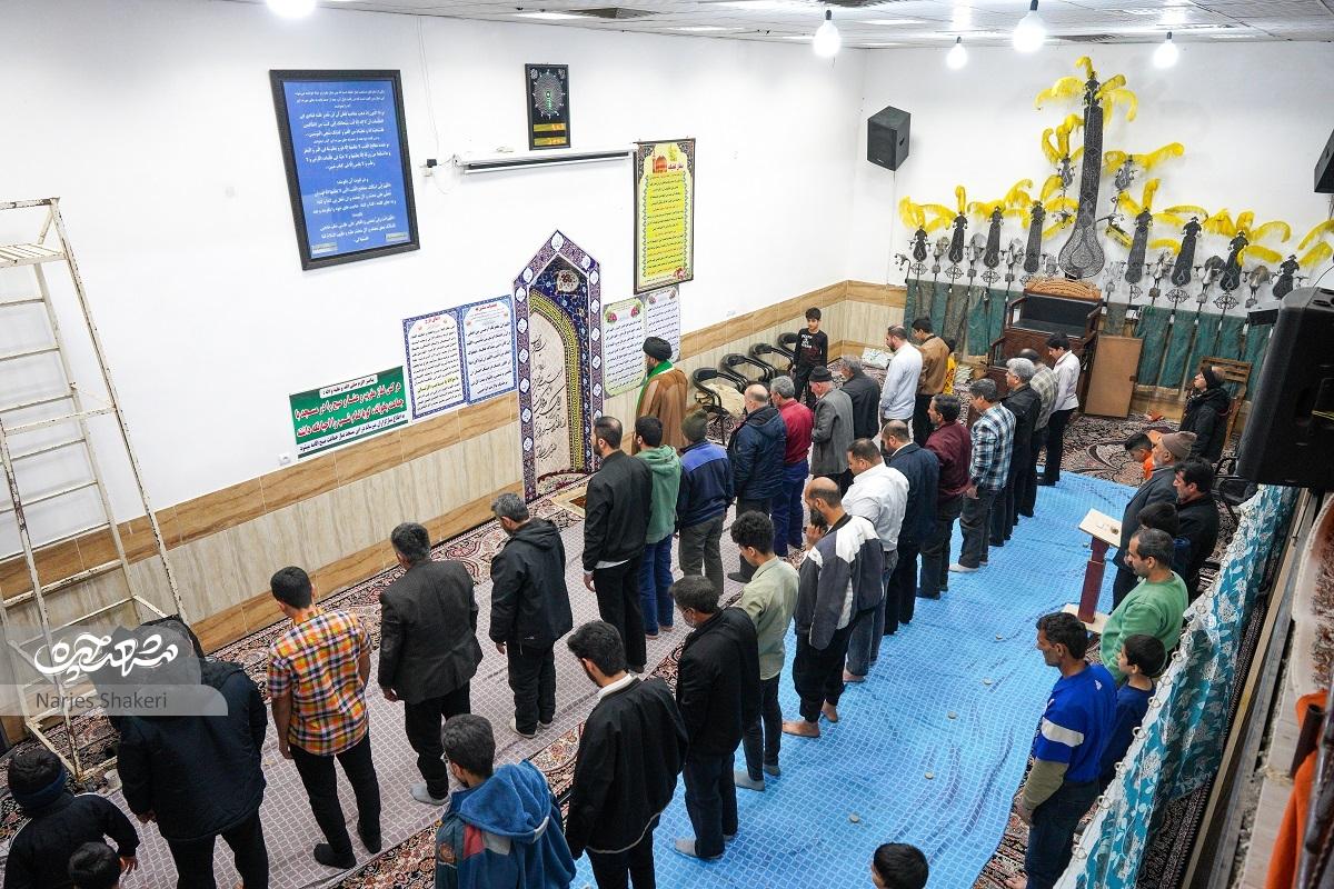 سفره افطاری مسجد امامحسن مجتبی (ع) ۴۰ ساله شد سفره افطاری مسجد امامحسن مجتبی (ع) ۴۰ ساله شد