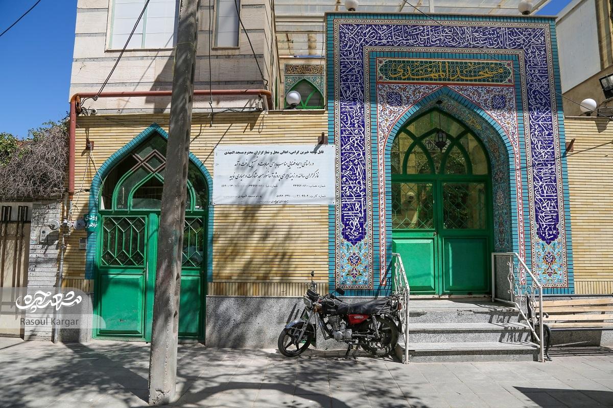 نوروز و صف طولانی گرمابه صحرا در محله امام‌خمینی(ره)