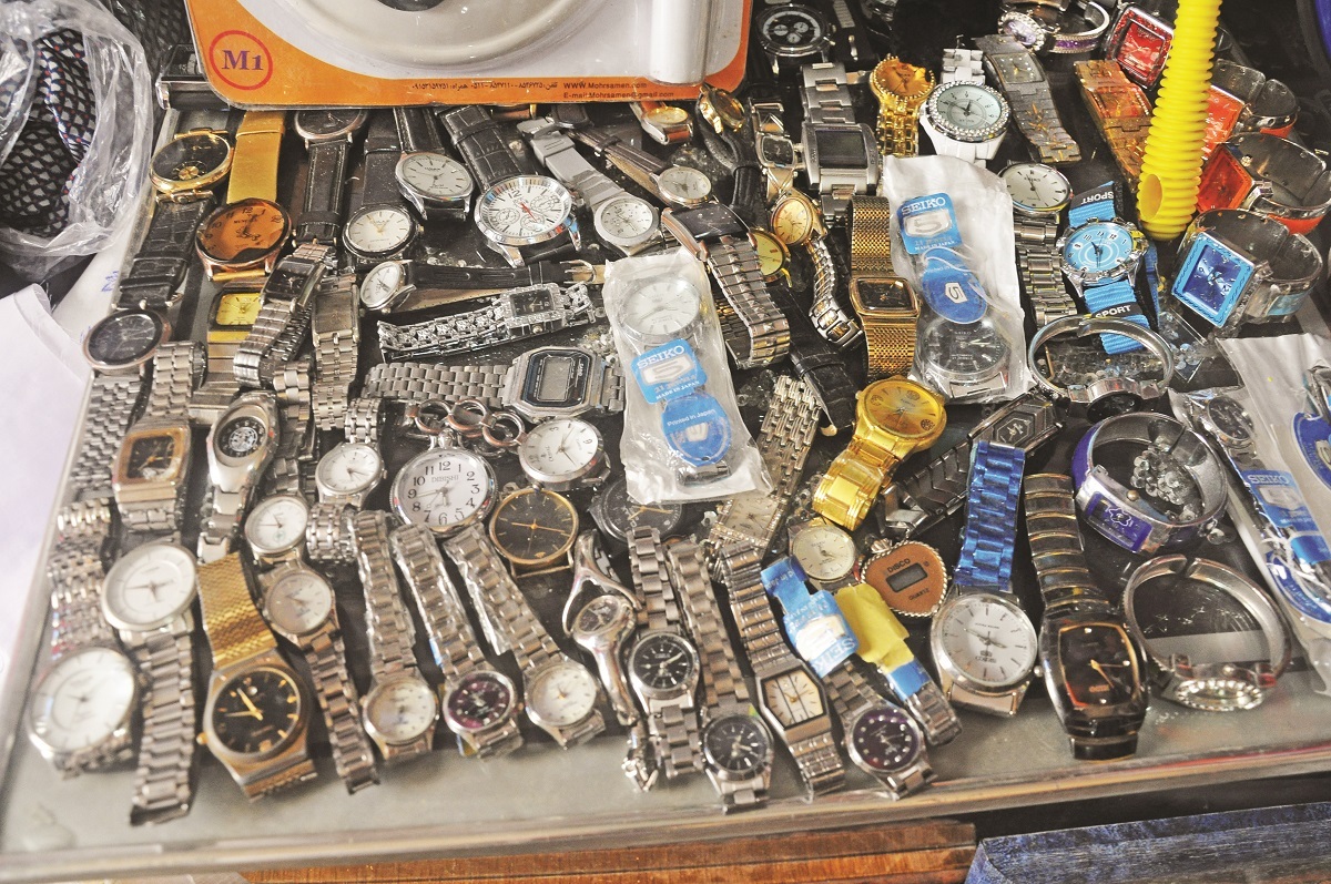 از نعلین پدر تا حراجی پسر از نعلین پدر تا حراجی پسر