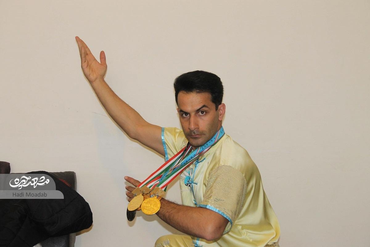 آنکس که تلاش میکند، خوشبخت است آنکس که تلاش میکند، خوشبخت است