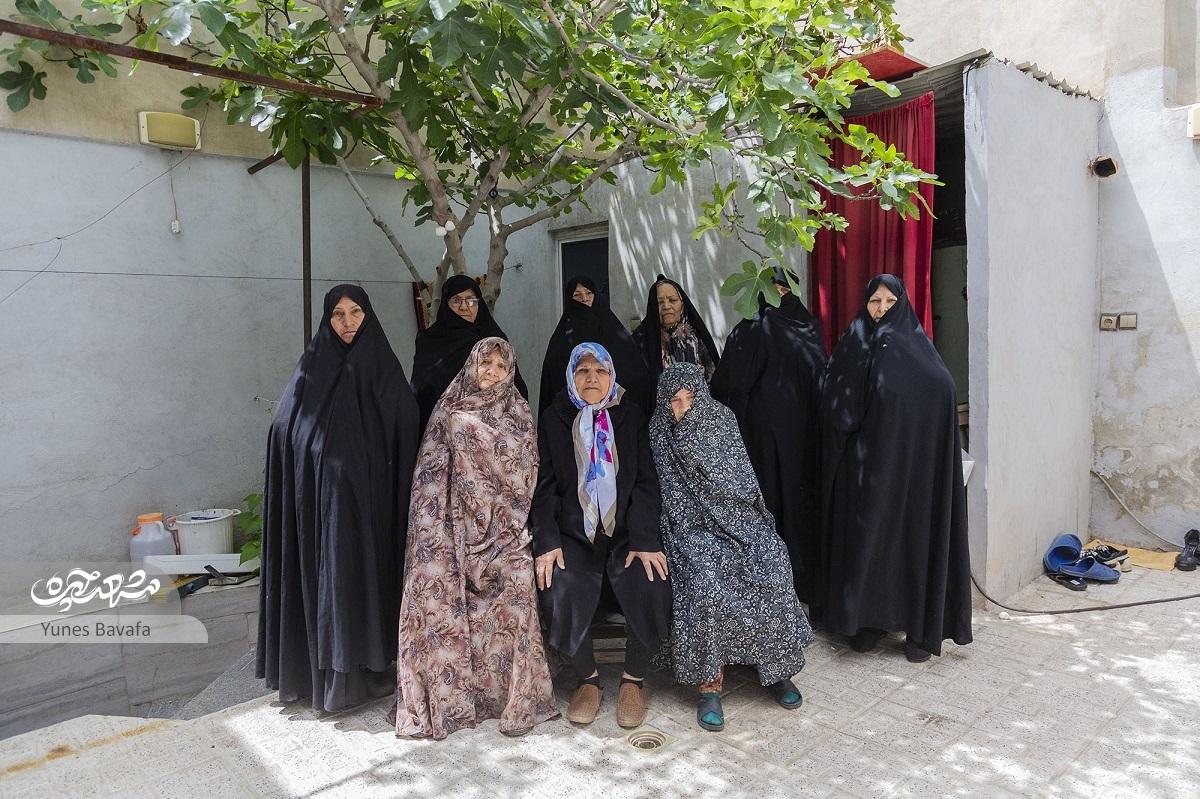 طوبی خانم، من را بهدنیا آورده است طوبی خانم، من را بهدنیا آورده است