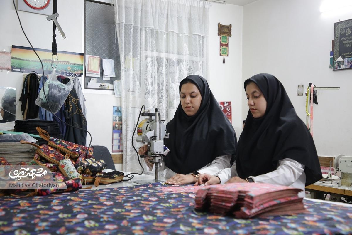 دوقلوهای هنرمند هفده‌ساله در کار تولید موفق‌اند