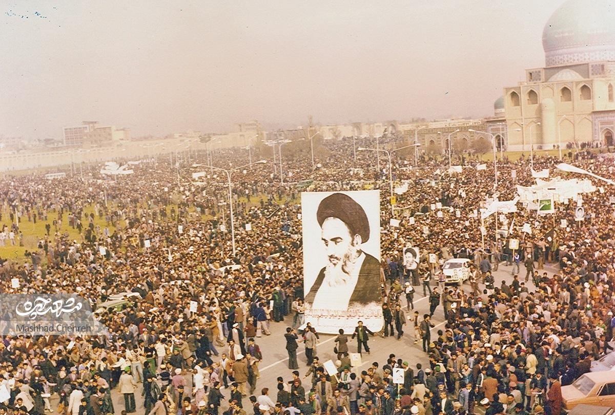 اولین تابلوی نقاشی امام خمینی به دست مرتضی روحانی‌مشهدی کشیده شد