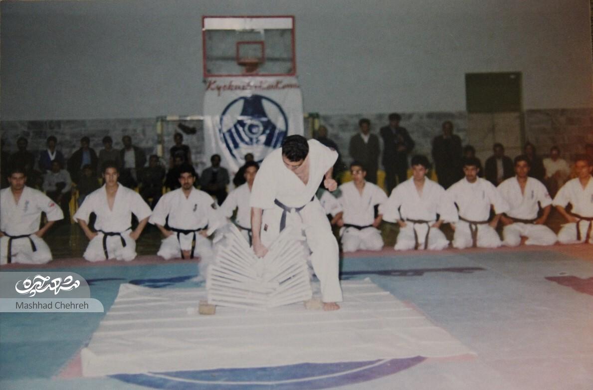 خواهر و برادر کاراته کار، با عشق و علاقه خود، دیگران را هم جذب کاراته کردند