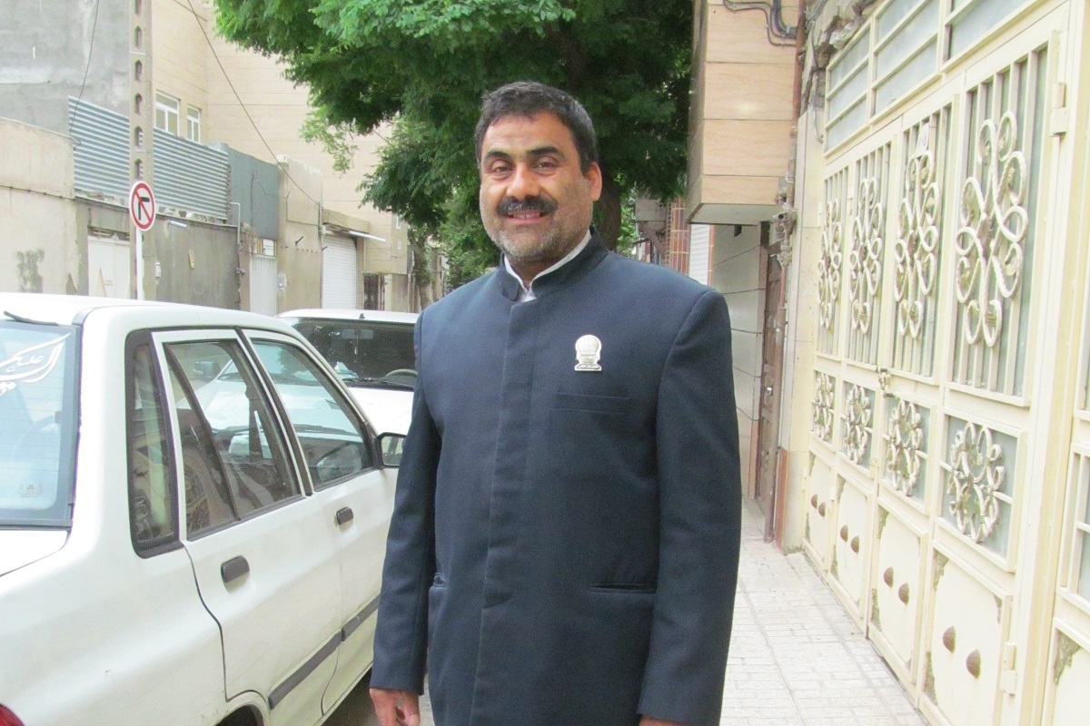 خادمان امامرضا(ع) از توفیق خدمت در حرمرضوی میگویند خادمان امامرضا(ع) از توفیق خدمت در حرمرضوی میگویند