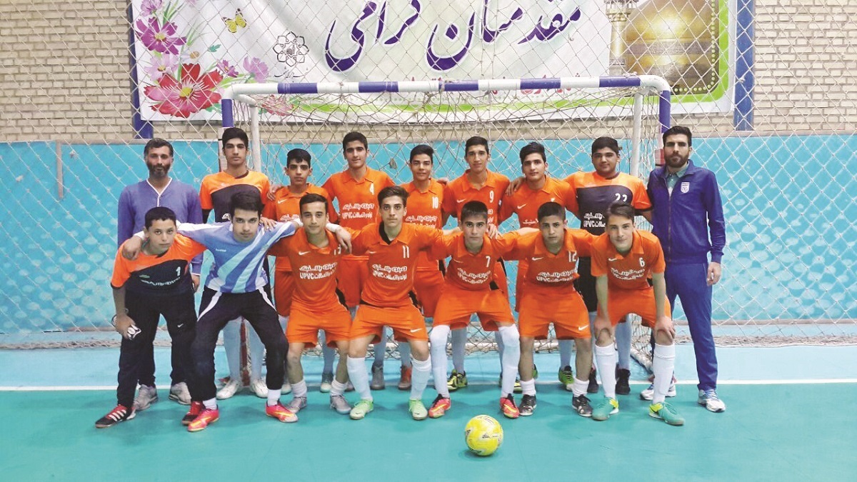 تیم «یاران خراسانی» منتسب به شهیدان نجفی فعالیتش را از مسجد محله آغاز کرد تیم «یاران خراسانی» منتسب به شهیدان نجفی فعالیتش را از مسجد محله آغاز کرد
