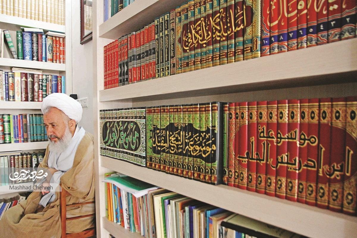 امام جماعت نمونه کشور که دانشآموخته رشته برق است امام جماعت نمونه کشور که دانشآموخته رشته برق است