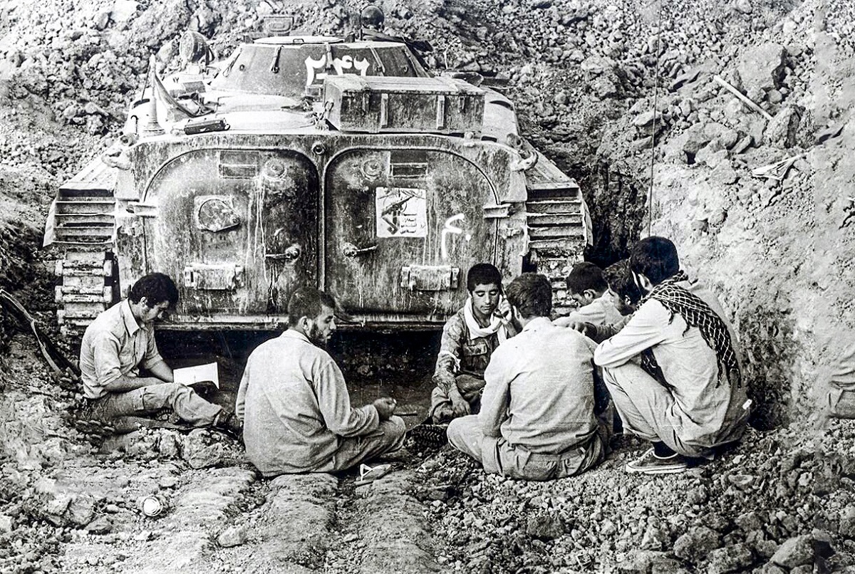 جای خالی اسناد ۳۶ سال پس از دفاع‌مقدس