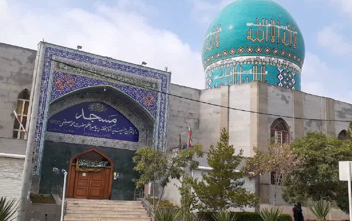 ترافیک مداوم در کوچه دردار استادیوسفی ترافیک مداوم در کوچه دردار استادیوسفی