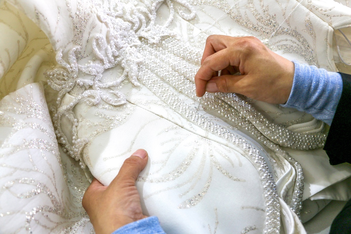 گشتی در مزونهای خیابان فردوسی که با اشک و خنده عروسها همراه است گشتی در مزونهای خیابان فردوسی که با اشک و خنده عروسها همراه است