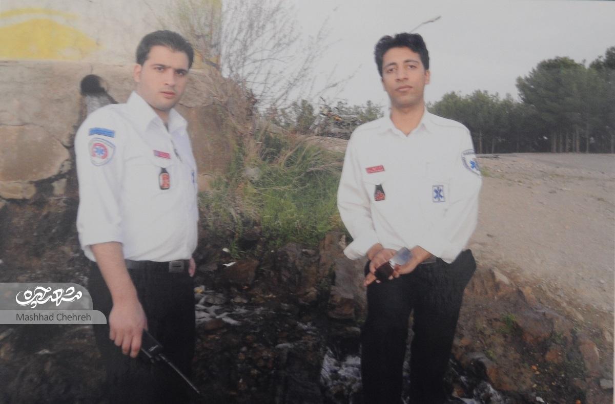 حمیدحسن‌نژاد راننده اورژانس مرکز ۱۱۵، روز و شبش را برای نجات جان بیماران گذاشته است.