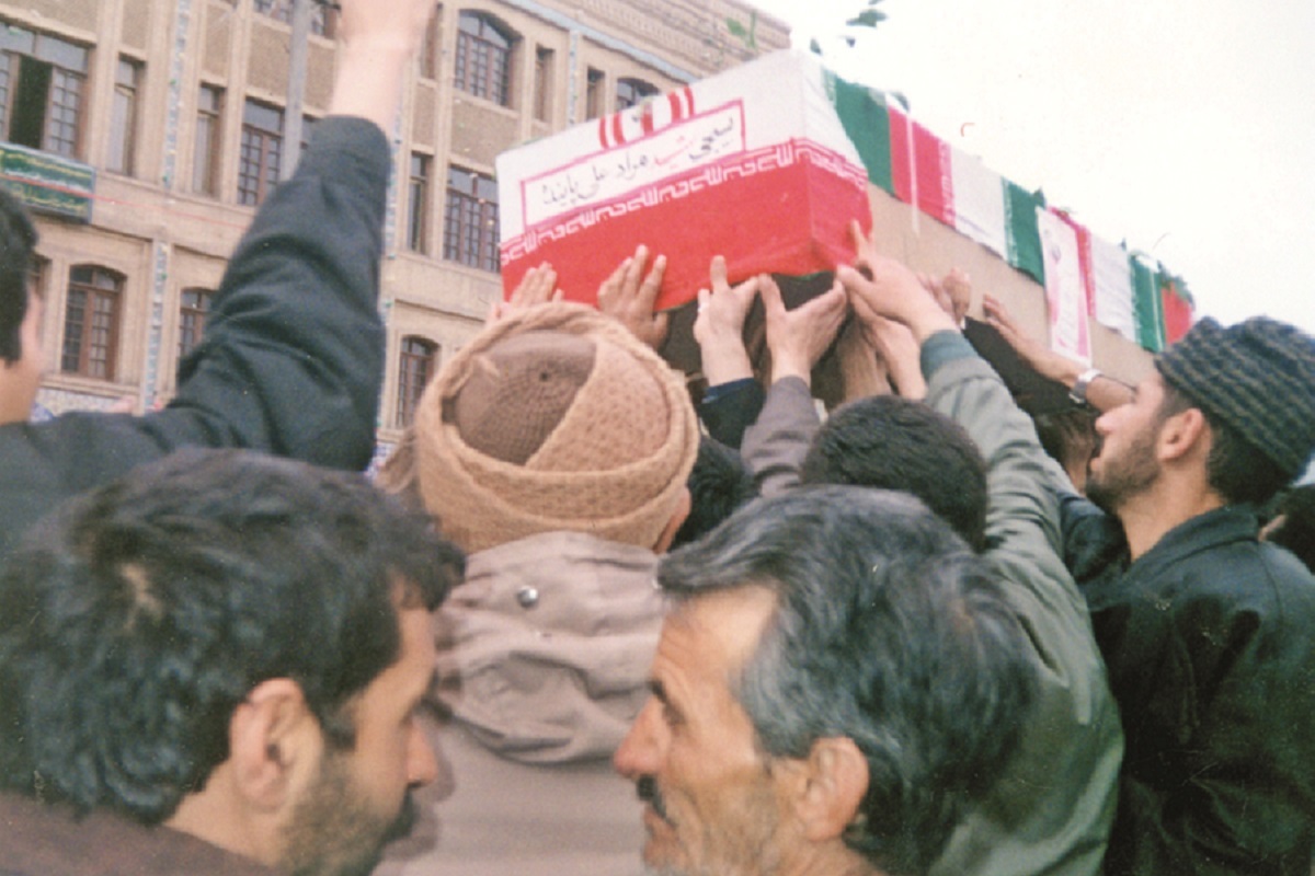 جزایر مجنون، جنون بندگی را در جان مراد انداخت جزایر مجنون، جنون بندگی را در جان مراد انداخت