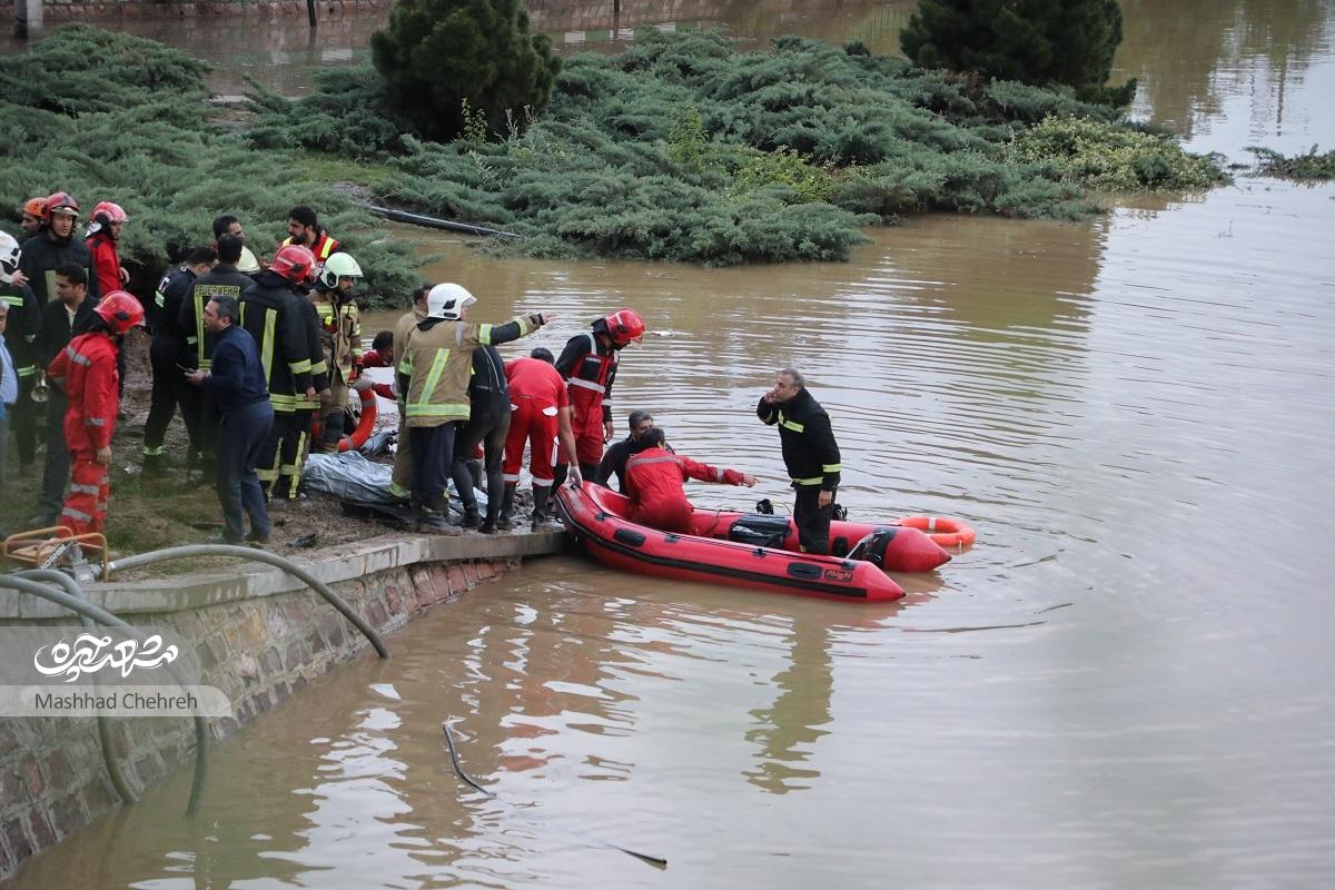 روایتهایی از تیم غواصی آتشنشانی مشهد در جریان سیل مشهد روایتهایی از تیم غواصی آتشنشانی مشهد در جریان سیل مشهد